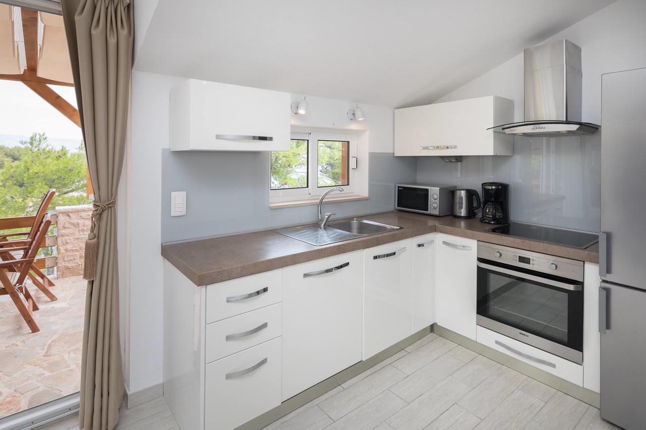 Pavao Apartments Врбоска Екстериор снимка